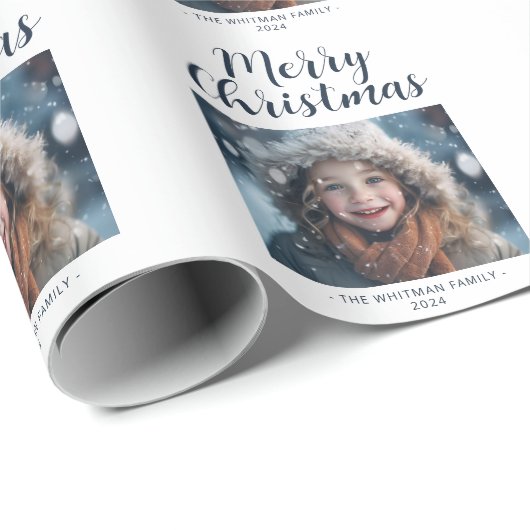 Vrolijke Kerstfoto Familie Modern White Holiday Cadeaupapier (Rol Hoek)