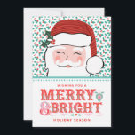 Vrolijke Kerstman Merry & Bright | Roze en Rode Hu Feestdagenkaart<br><div class="desc">Deze kaart heeft een vrolijk gezicht van Kerstman met een kerstgroet in een moderne victoriaanse stijl typografie op een roze en rode kerstachtergrond. U kunt personaliseren met uw namen.</div>