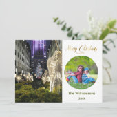 Vrolijke Kerstmis Rockefeller Boom en Familie Foto Kaart (Staand voorkant)