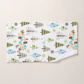 Vrolijke Kerstmis Typografie & Kerstbomen Bad Handdoek (Handdoek)