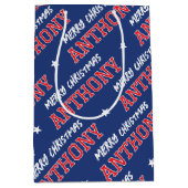 Vrolijke Kerstnaam Typografie Red Navy Blue Medium Cadeauzakje (Voorkant)