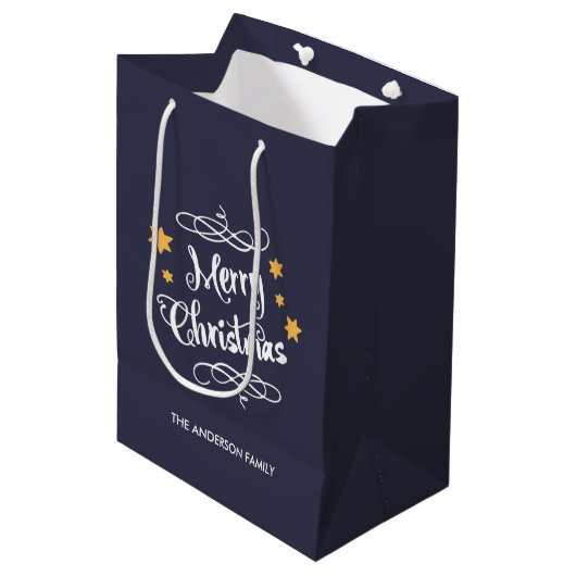 Vrolijke kersttypografie Midnight Blue White Medium Cadeauzakje (Voorkant Gekanteld)