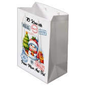 Vrolijke kerstzak met feestelijke vakantiesneeuwma medium cadeauzakje (Achterkant Gekanteld)