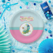 Vrolijke paaseieren en vlinders op blauwe strepen papieren bordje (Feest)