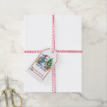 Vrolijke sneeuwman kerst labels cadeaulabel<br><div class="desc">Kleurrijke kerst labels verbeelden een vrolijke sneeuwman naast een versierde boom en levendige cadeaus,  ideaal voor het toevoegen van een feestelijke touch aan vakantie geschenken en feesten.</div>
