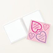 Vrolijke Valentijnsdag Roze en Paarse hartennaam Notitieboek (Binnen)