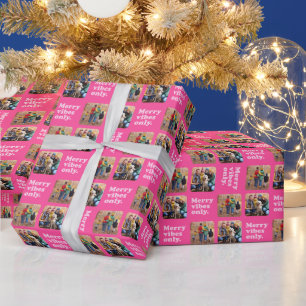 Vrolijke vibes alleen retro roze kerstfoto cadeaupapier