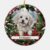 Vrolijke witte Cockapoo Puppy Custom Kerstmis Keramisch Ornament (Achterkant)