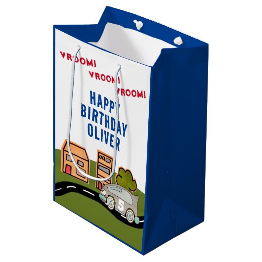 Vroom Vroom Racing Road House Happy Birthday Medium Cadeauzakje (Voorkant Gekanteld)