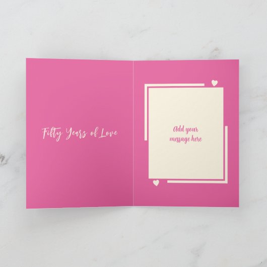 Vrouw 50ste verjaardag we maakte het roze kaart (Binnen)