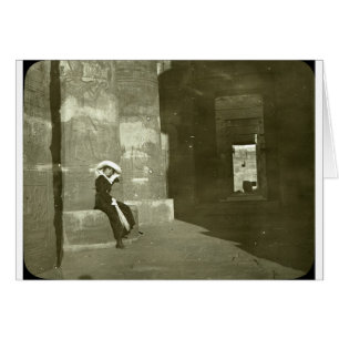 Vrouw aan de Kom Ombo tempel, Egypte, begin jaren