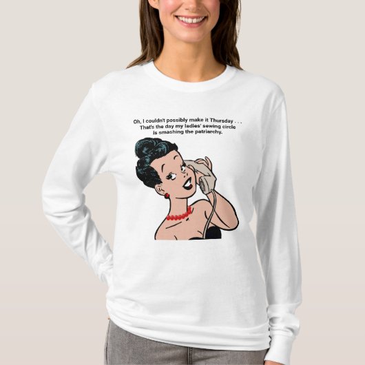 Vrouw aan de telefoon slaat het patriarchaat neer t-shirt (Voorkant)