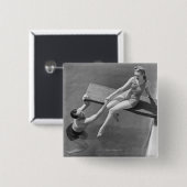 Vrouw aan het duikbord vierkante button 5,1 cm (Voorkant /achterkant)