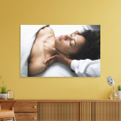 Vrouw aan spa canvas afdruk (Insitu (Woonkamer))