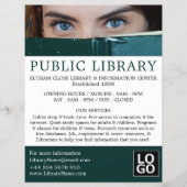 Vrouw achter Boek, bibliotheek Adverteren Flyer (Voorkant)