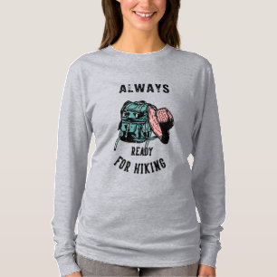Vrouw altijd klaar voor wandelen rugzak trail hoed t-shirt