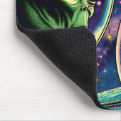 Vrouw astronaut ontmoet buitenaardse alien muismat (Hoek)