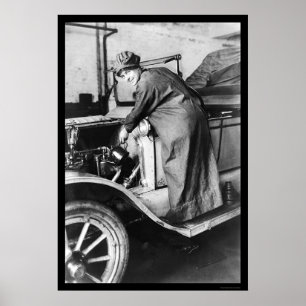 Vrouw Auto Mechanic 1925 Poster