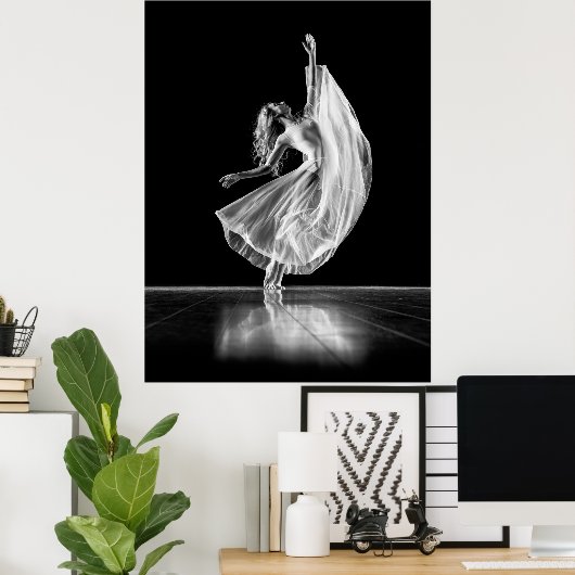 VROUW BAREFOOTED BALLET DANCER - ZWART EN WITTE POSTER (Thuiskantoor)