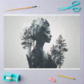 Vrouw boven ontbossing blootgesteld tissuepapier (Craft)