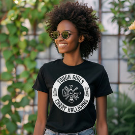 Vrouw brandweerman stoere meisjes dragen halligans t-shirt