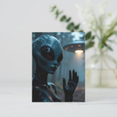 Vrouw buitenaardse alien en ufo briefkaart (Staand voorkant)