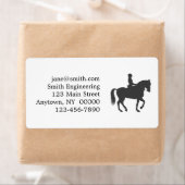 vrouw dat paard rijdt - Kies achtergrondkleur Etiket (Insitu)