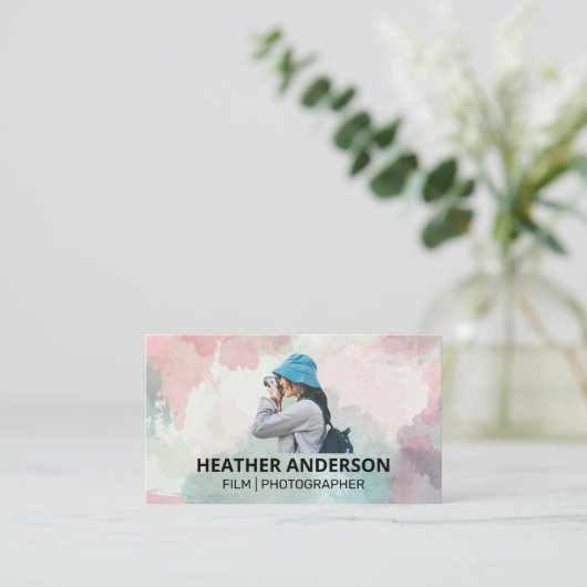 Vrouw die foto's maakt visitekaartje (Staand voorkant)