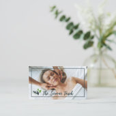 Vrouw die Gezichtsmassage krijgt Visitekaartje (Staand voorkant)