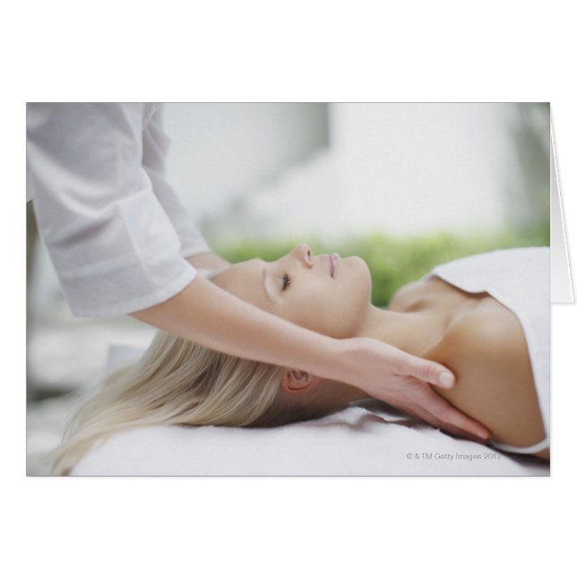 Vrouw die massage ontvangt (Voorkant Horizontaal)