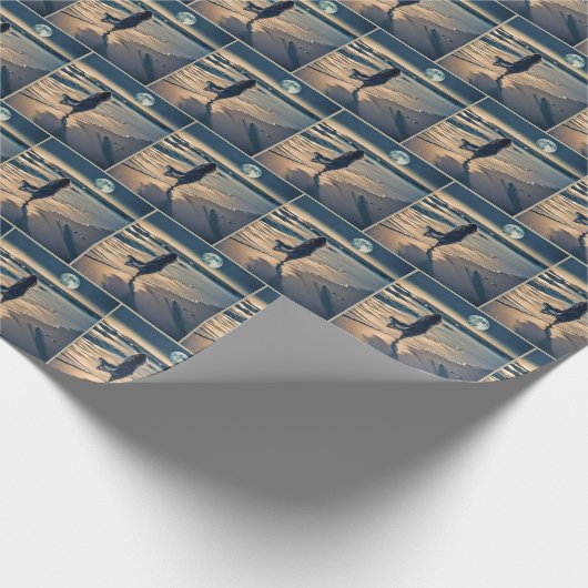 Vrouw die op het Strand lopen Cadeaupapier (Hoek)