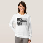 Vrouw die op Tennis Outfit-foto post T-shirt (Voorkant volledig)