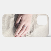 Vrouw die op wit zand ligt Case-Mate iPhone case (Achterkant (horizontaal))