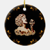 Vrouw die papier zingt, maakt muziekkunst keramisch ornament (Achterkant)