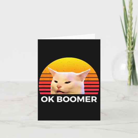 Vrouw die schreeuwt bij tafel diner grappige kat O Kaart (Voorkant)