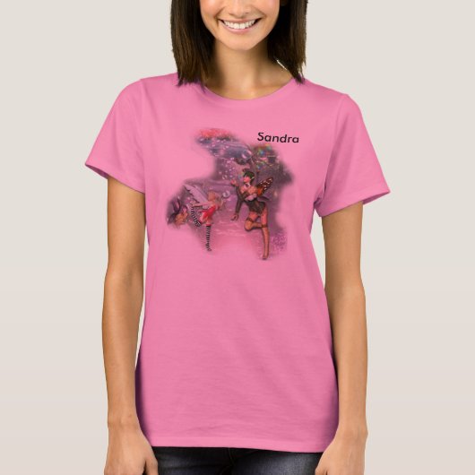 Vrouw die T-shirt wenst (Voorkant)