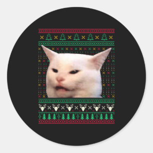 Vrouw die tegen een kat schreeuwt lelijke Kerstmut Ronde Sticker