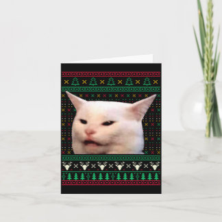Vrouw die tegen een kat schreeuwt lelijke kersttru kaart