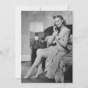 Vrouw die telefonisch praat