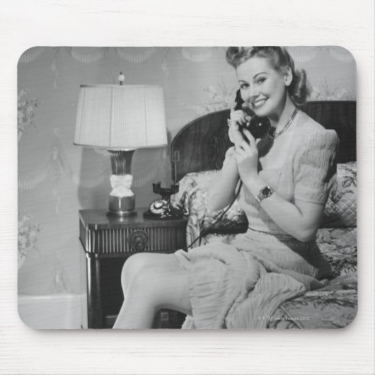 Vrouw die telefonisch praat muismat (Voorkant)