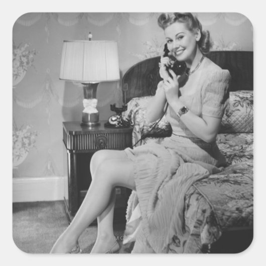 Vrouw die telefonisch praat vierkante sticker (Voorkant)
