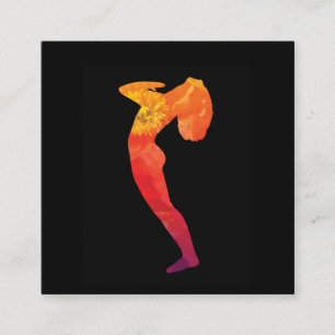 Vrouw die Yoga Pose oefent    Vierkante Visitekaartje