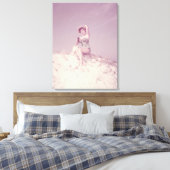 Vrouw die zich op strand terugtrekt canvas afdruk (Insitu (Slaapkamer))