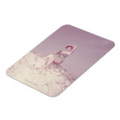 Vrouw die zich op strand terugtrekt magneet (Linkerzijde)