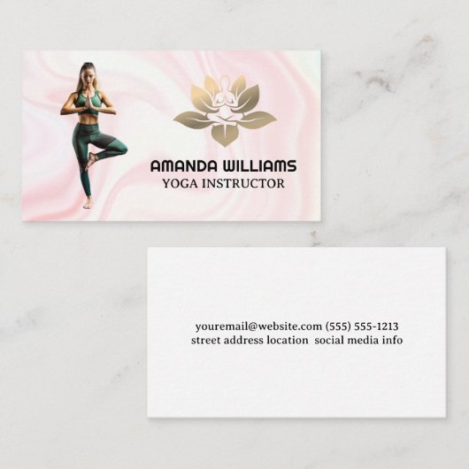 Vrouw doet Yoga Pose Visitekaartje (Voorkant / Achterkant)