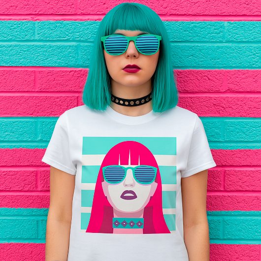 Vrouw draagt zonnebril t-shirt