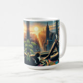 Vrouw Drink koffie bij zonsopgang in de stad Koffiemok (Voorkant rechts)