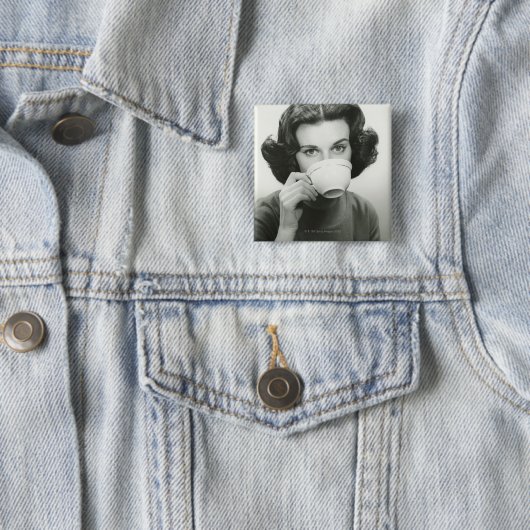 Vrouw Drink Vierkante Button 5,1 Cm (In situ)