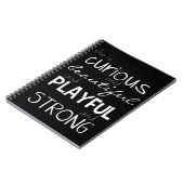 Vrouw empowerment Sterke mooie "Zij is"-cadeau Notitieboek (Linkerzijde)