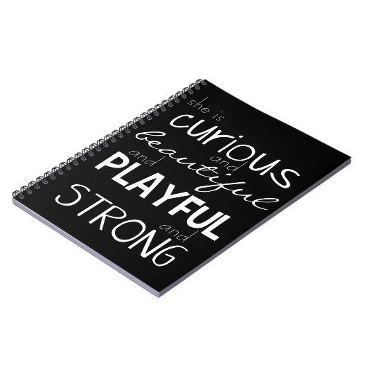 Vrouw empowerment Sterke mooie "Zij is"-cadeau Notitieboek (Linkerzijde)